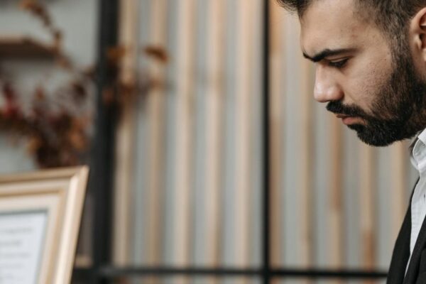 This article explains why 6‑month certificate programs have become a fast, practical route to better jobs in 2026, and how to choose one that actually moves you...