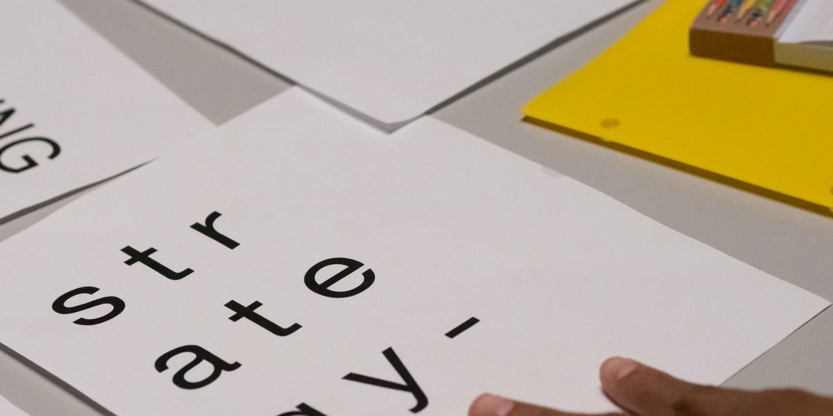 This article explains why forward thinking matters and how to turn it from a vague ideal into a practical habit. It defines forward thinking as a set of learnab...