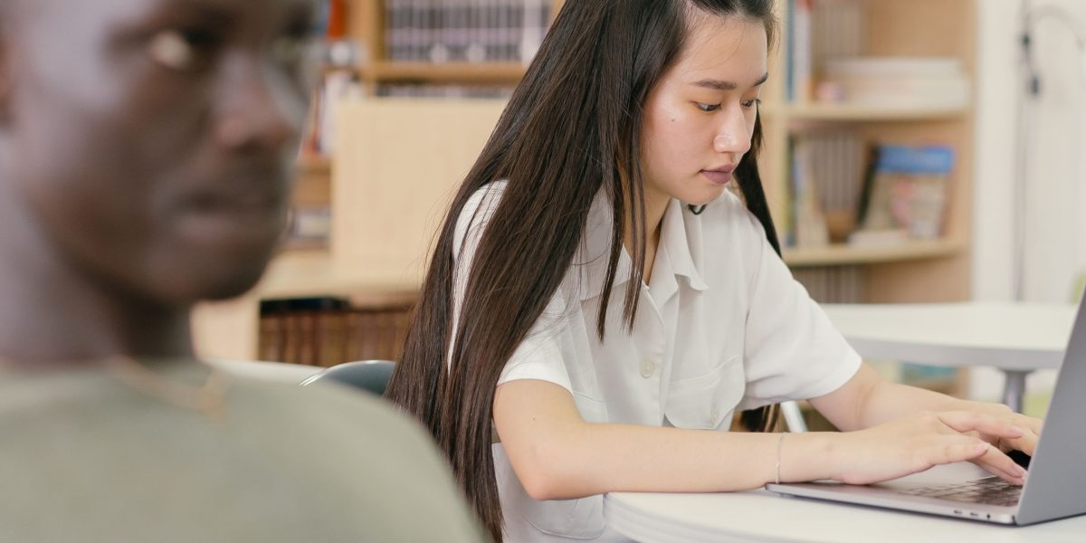 This article explains how students can use a free year of LinkedIn Premium to develop critical thinking skills that employers prize and that protect you from mi...