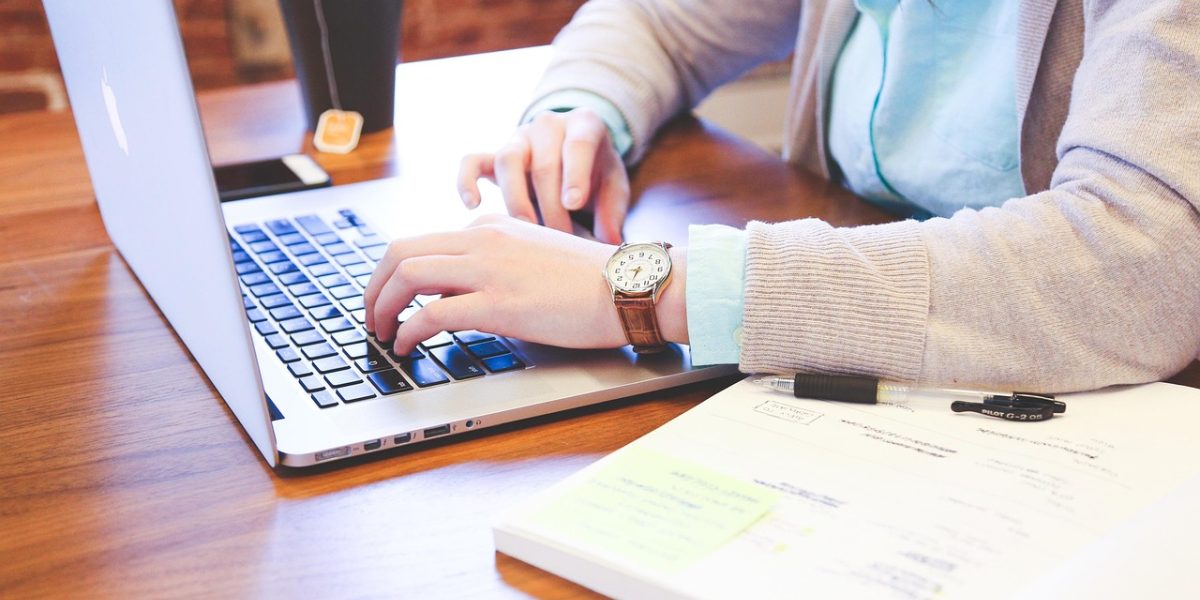 This article explains why online courses are a practical way for business analysts to sharpen critical thinking and influence real decisions at work. It describ...