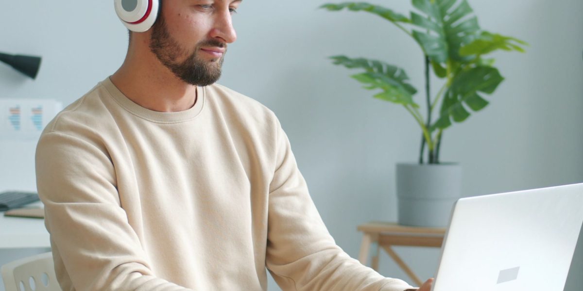 This article explains why 6-week certification programs online are an effective, time-friendly way for working professionals to gain job-ready skills without mu...