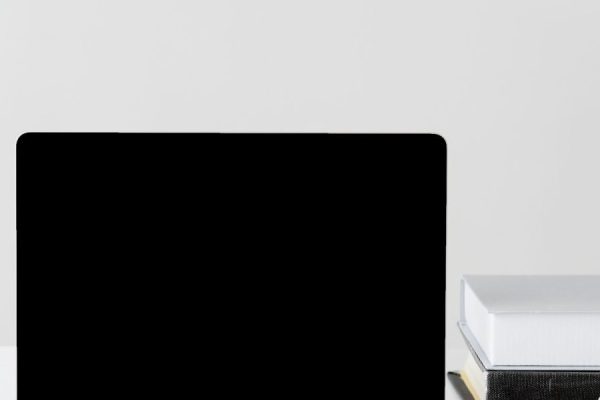 This article explains how to find truly effective online courses—those that build usable skills and critical thinking rather than just delivering videos and qui...