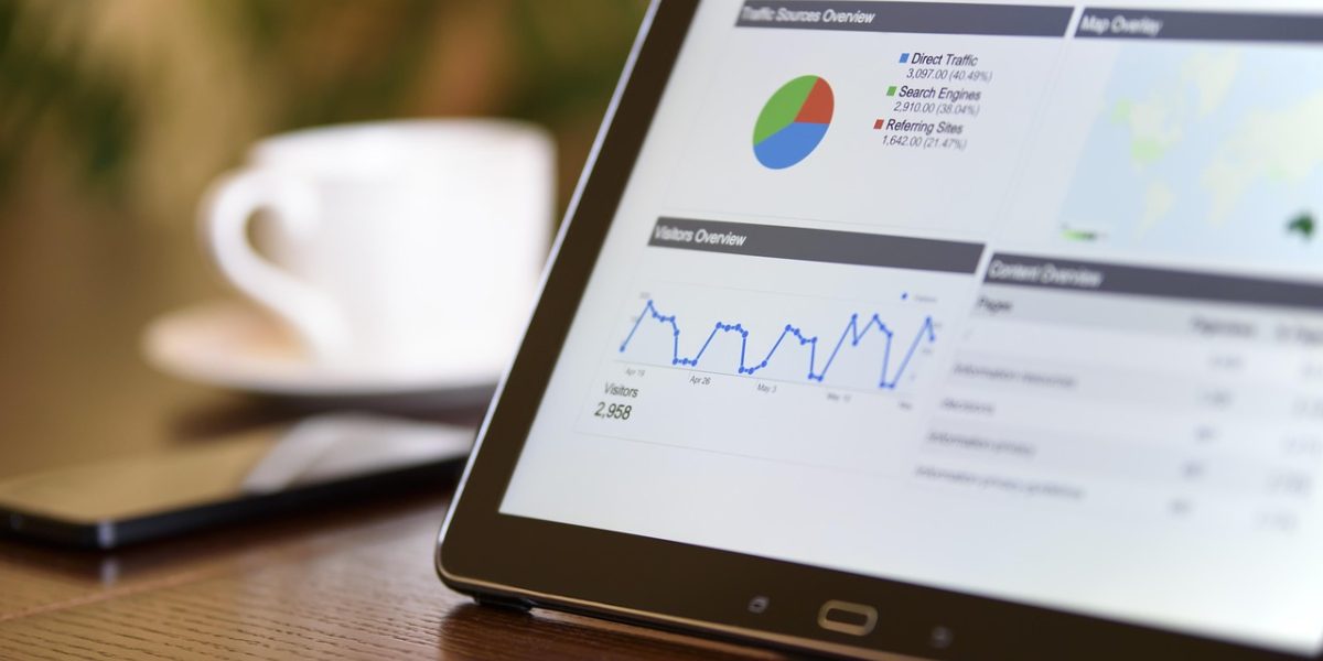 An individual contemplates digital information and AI-driven recommendations, highlighting the need for critical thinking in evolving learning environments.