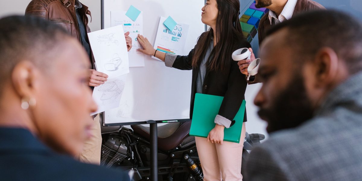 A diverse team collaborating, reflecting the interdisciplinary nature of cognitive science.
